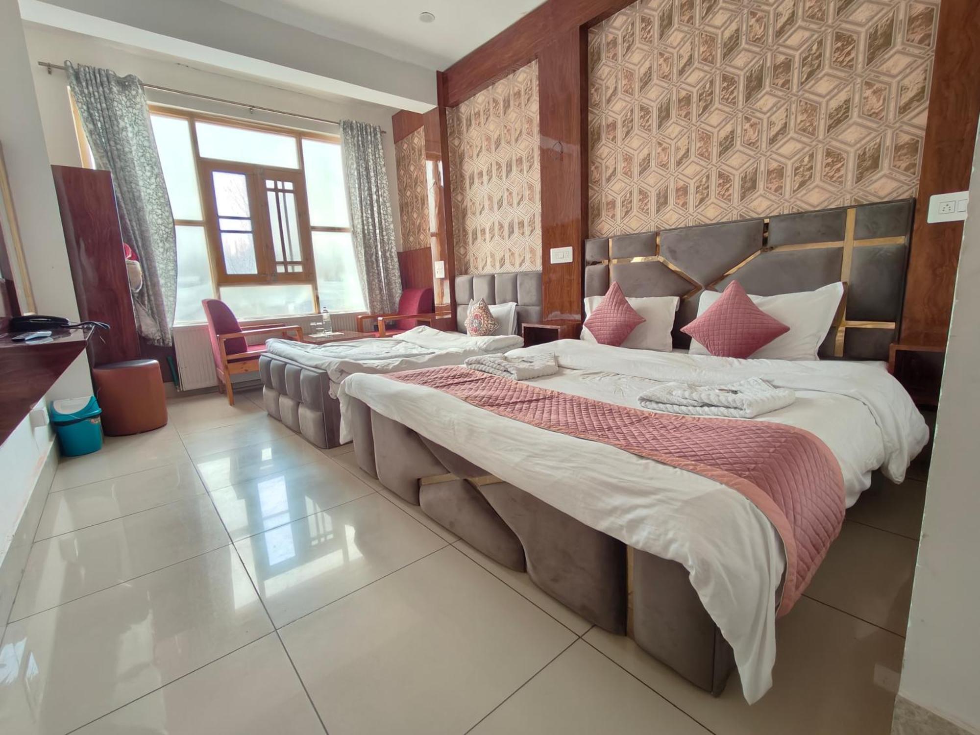 Gulmarg Gs Residency Hotel ห้อง รูปภาพ